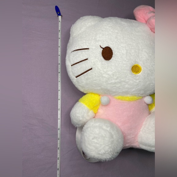 ‼️CLEARANCE‼️ 🩷🐱 Plush Hello Kitty Backpack - Picture 9 of 9